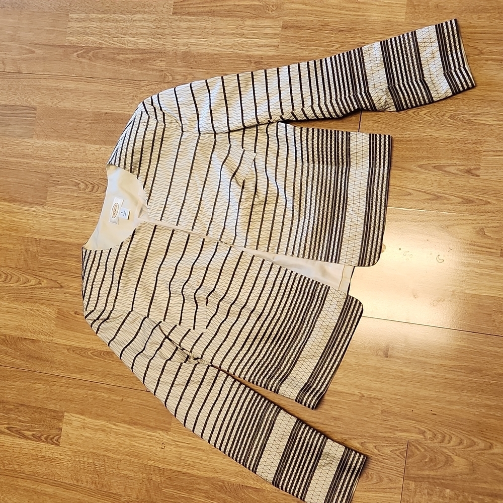Talbots cream/brown stitched blazer sz 6